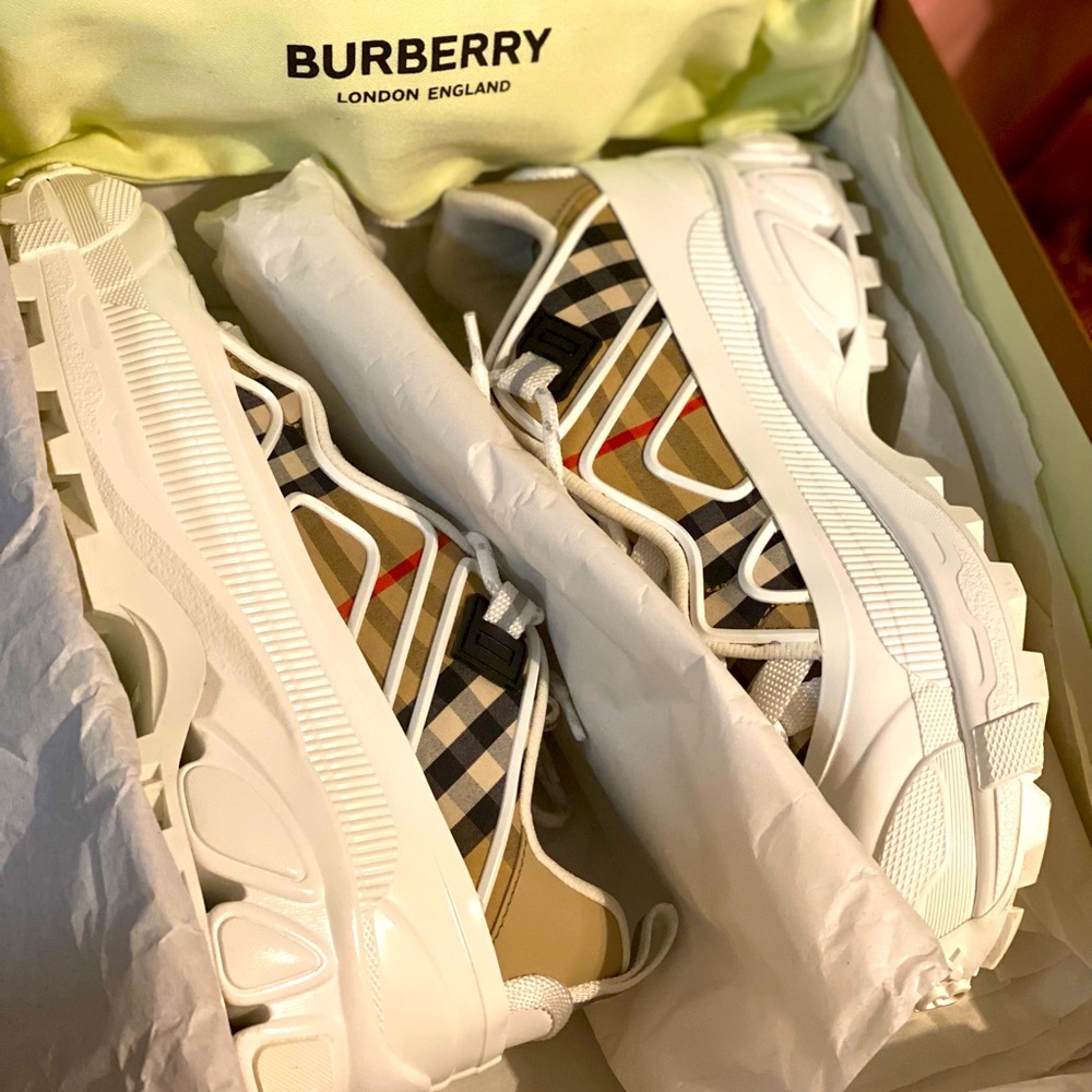 Burberry Sneakers